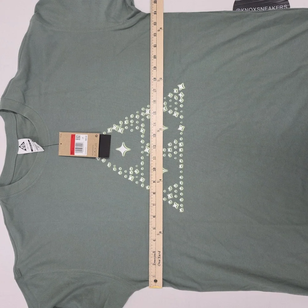 Nike ACG Stars Graphic Long Sleeve Shirt Green HV2176-364 Men's Size Large